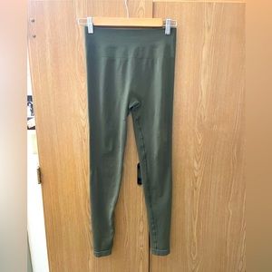 Alphalete Amplify Olive Leggings